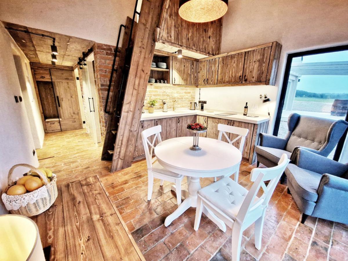 Domkitomki, Winnica Sindaco Holiday home *